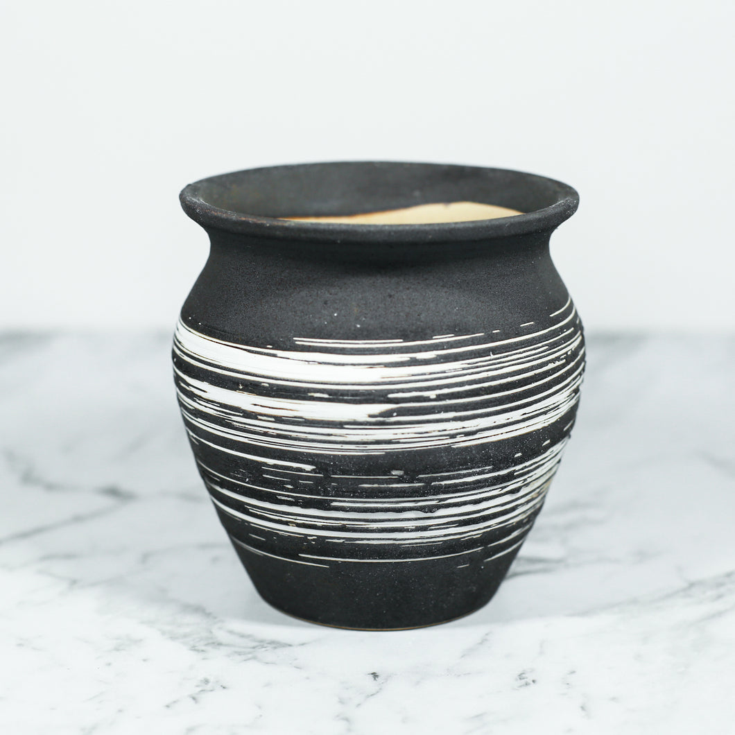 Enso Handmade Plant Pot Black and White